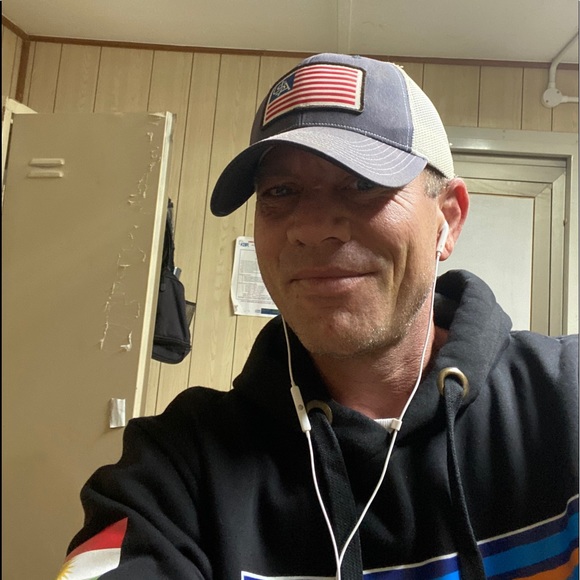 Meet your Posher, Carl - Picture 1 of 1